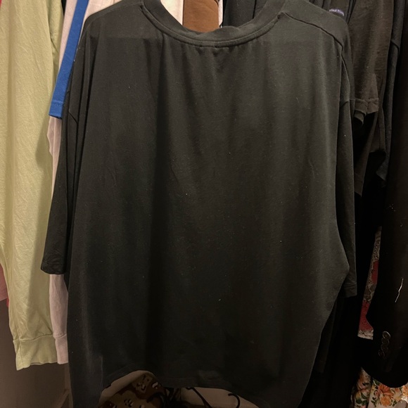 Fenty dry fit crop - Picture 2 of 3